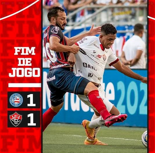 Bahia saiu atrás no clássico contra o Vitória, mas conseguiu o empate em 1 a 1
