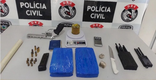 Prisão de indivíduo por tráfico de drogas na cidade de Campina Grande