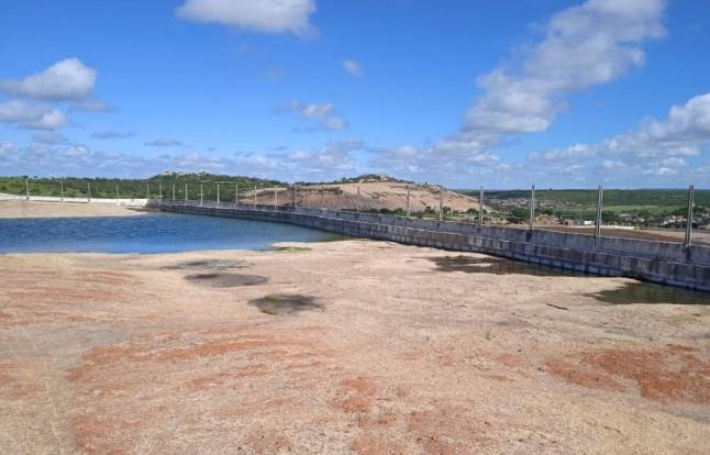 Alto risco de um novo rompimento nos tanques do reservatório de Pocinhos