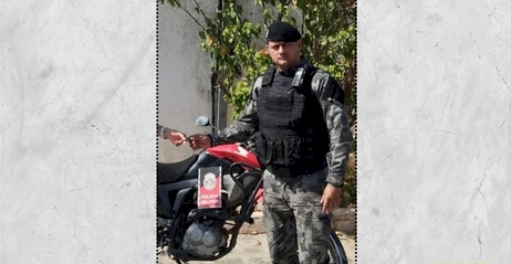 Motocicleta recuperada pela Polícia Militar
