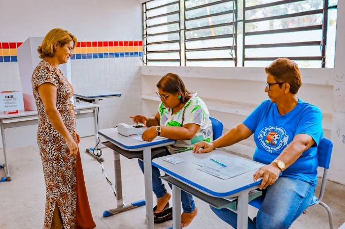 Votação interna nas unidades de ensino para escolha de diretores escolares