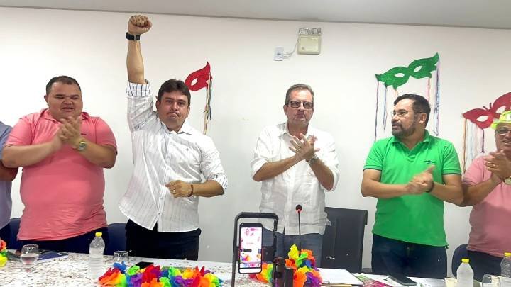 Helder Carvalho no lançamento oficial de seu nome pré-candidato a Prefeito