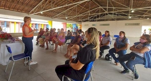 No Brasil, o Ministério da Saúde (MS) também escolheu agosto como Mês do Aleitamento Materno