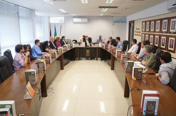 Reunião presidida pelo procurador-geral de Justiça, Antônio Hortêncio Rocha Neto