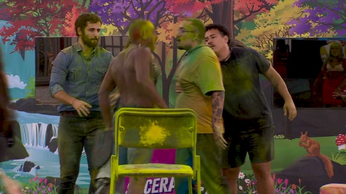 MC Bin Laden e Davi recebem alerta no BBB 24