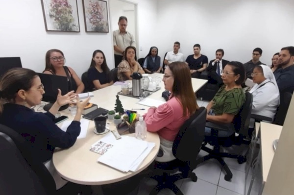 Ministério Público cobra providências para garantir assistência médica a idosos institucionalizados
