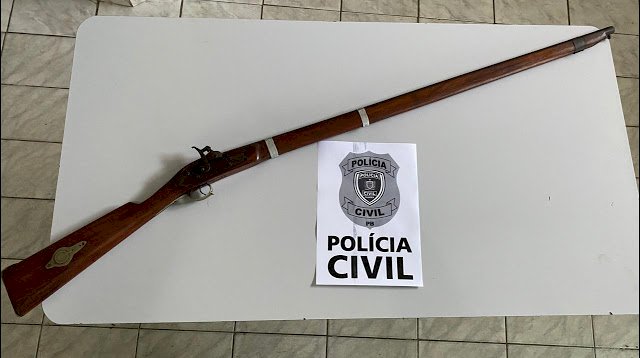 Polícia Civil de Piancó cumpre mandado de busca e apreensão e apreende arma de fogo