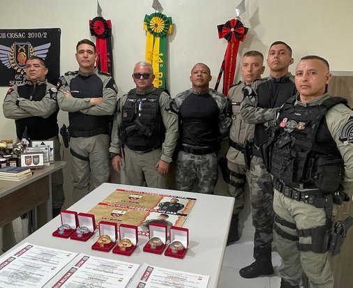 Policiais referência do meses de março e abril