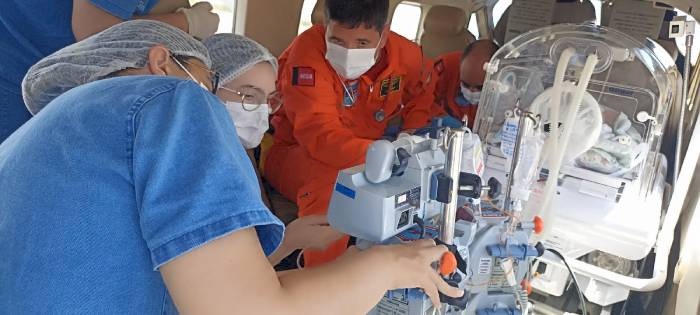 Resgate aeromédico transfere bebê com cardiopatia complexa
