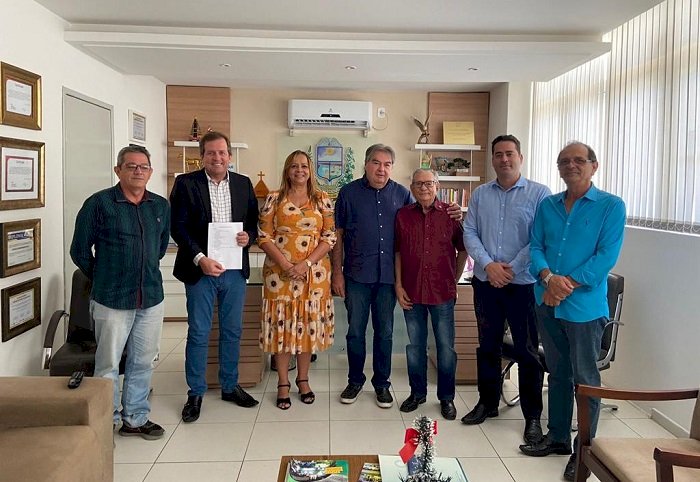 Reunião discute implantação do Centro Oncológico do HNL, em Sousa; Tyrone planeja que seja inaugurado em 10 de julho de 2022