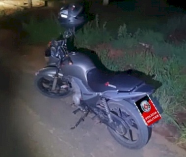 Motocicleta recuperada pela Polícia Militar