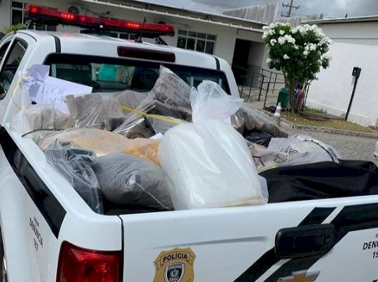 Polícia incinera quase uma tonelada de entorpecentes na Paraíba