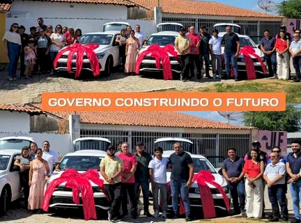 Veículos novos destinados à Secretaria de Educação