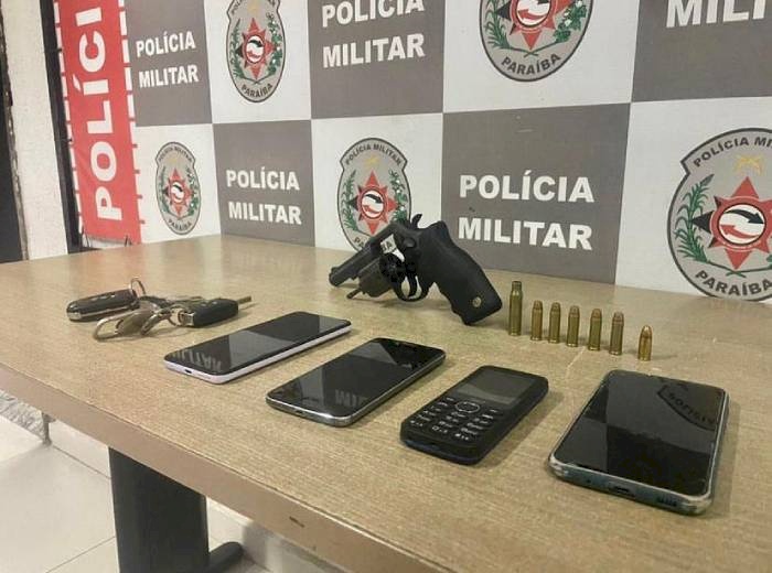 Prisão de três suspeitos de praticar roubos de carros
