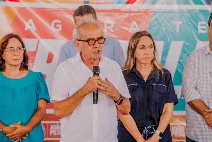 ntrega de mais 1500 cartões do programa Pão e Leite