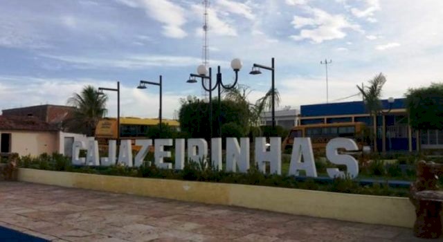 Praça pública do município de Cajazeirinhas 
