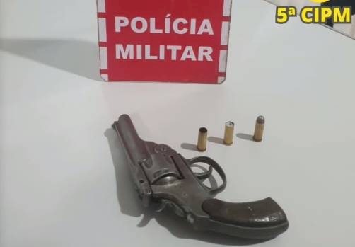Arma de fogo e munições apreendidas na Paraíba