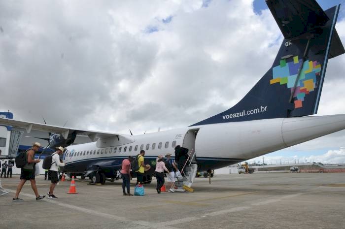 Início da operação de voos regulares da Azul em CG