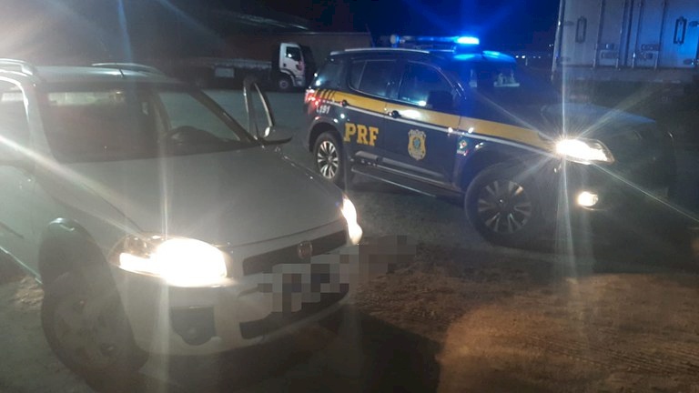 Veículo recuperado pela PRF em Mamanguape 