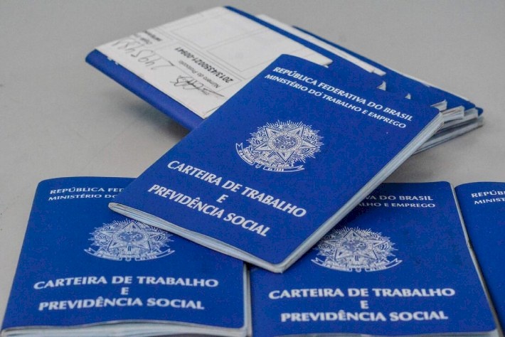 Sousa se mantém na média de empregos com carteiras assinadas