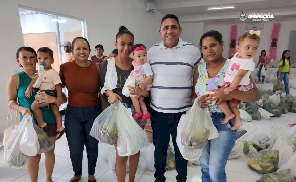 Entrega de Cestas de Alimentos do Jejum da Semana Santa