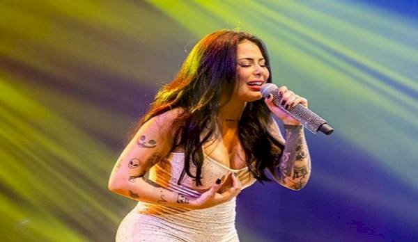 Cantora de brega, Tayara Andreza