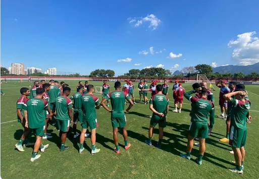 Fluminense busca vaga nas oitavas diante do River