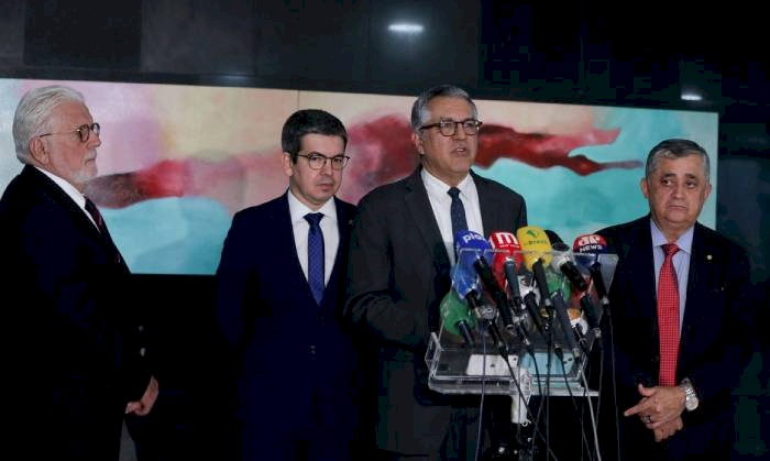 União Brasil deve reavaliar indicações de ministros, diz Padilha