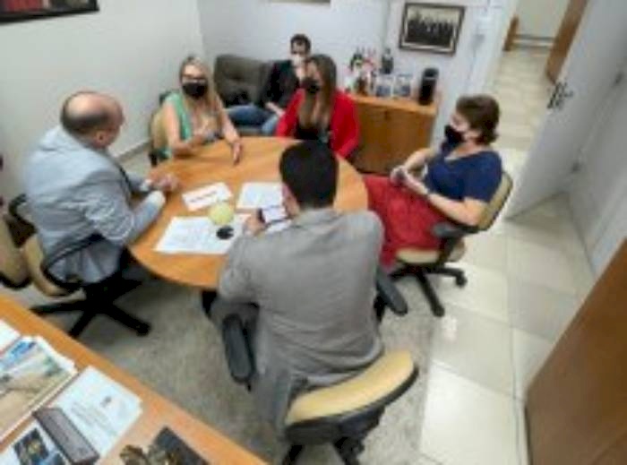 Representantes da Coordenação do Nupemec-TJPB e com a Direção do Procon Estadual