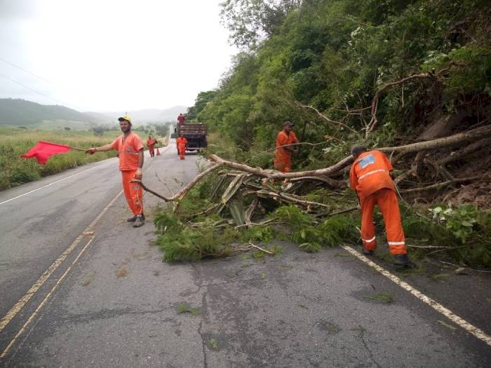 Complicações nas rodovias estaduais devido às chuvas