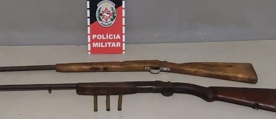 Polícia militar retira de circulação mais duas armas de fogo