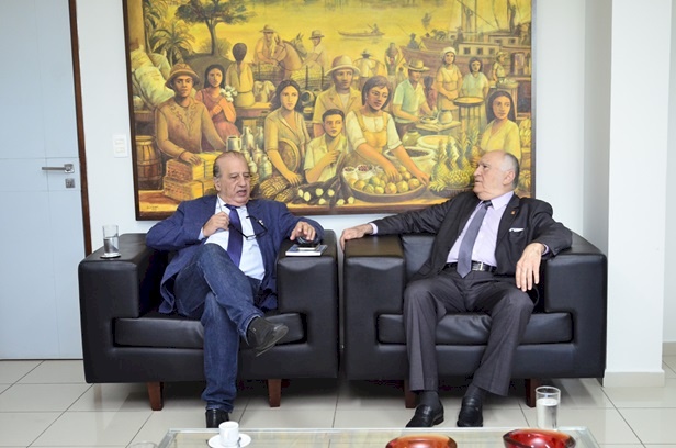 Ministro do TCU diz em Seminário que o País perde 40% dos gastos com compras públicas por falta de governança