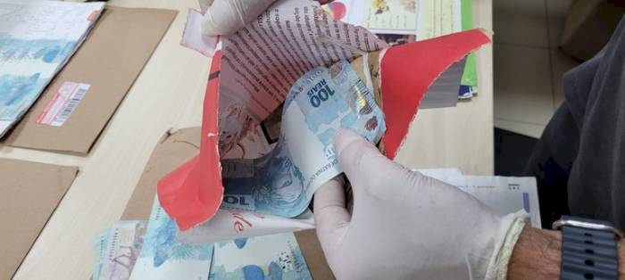 Apreensão de cédulas falsas