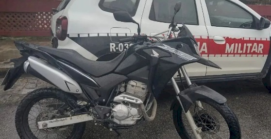 Moto recuperada pela polícia militar em Solênea 