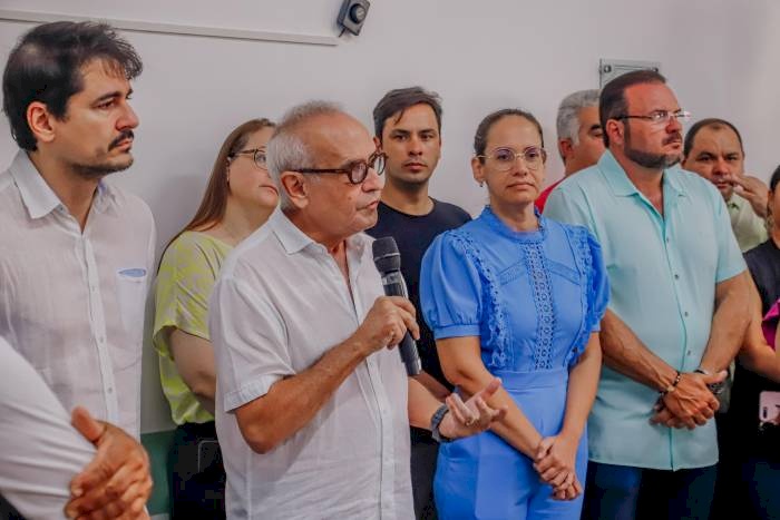 Entrega de 61 próteses para usuários