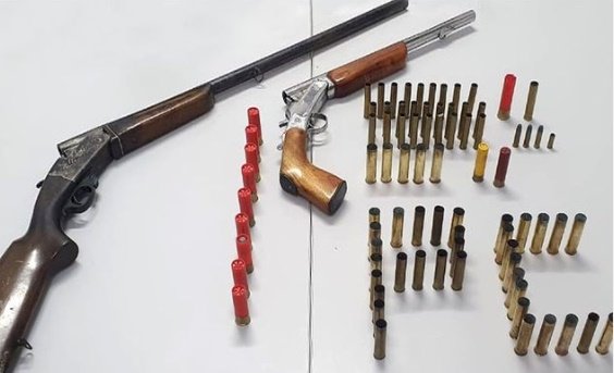 Polícia prende dois suspeitos e apreende armas de fogo durante Operação Encova