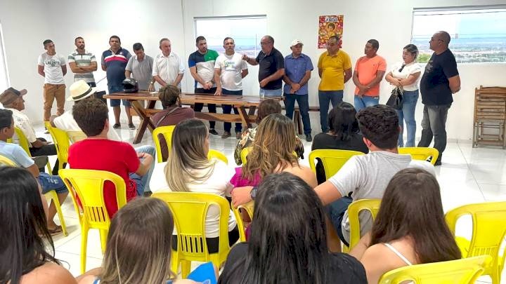 Reunião que definiu o nome de Júnior do Peixe, pré-candidato a Prefeito pela Oposição
