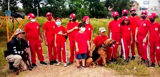 Alunos da rede municipal de Aparecida participaram do Projeto Bombeiro Mirim, do Corpo de Bombeiros Militar