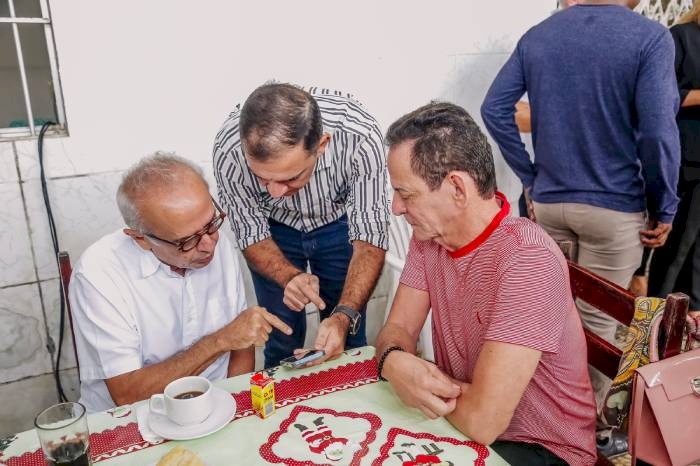 Ordem de serviço para pavimentação e urbanização de ruas em Paratibe