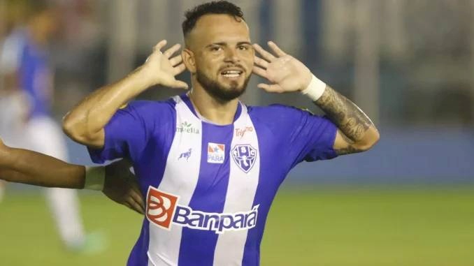 Meia Alan Calbergue é o mais novo contratado pelo Dino