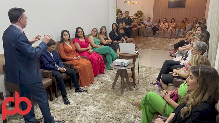 Dr. Paulo José, Cirurgião Plático