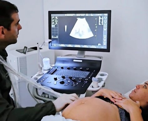 Exames com o novo equipamento de ultrassonografia, realizado Policlínica de Aparecida 