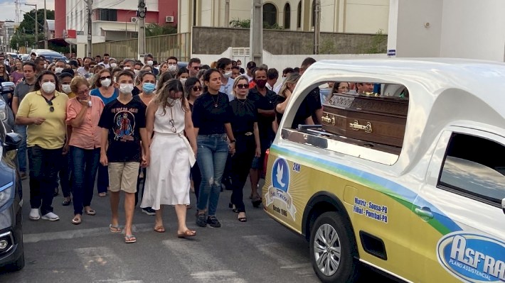 Cortejo fúnebre de Júnior de Dodora