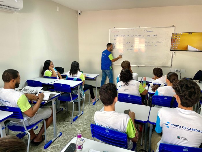 Formatura de mais de 150 alunos do Porto que Educa