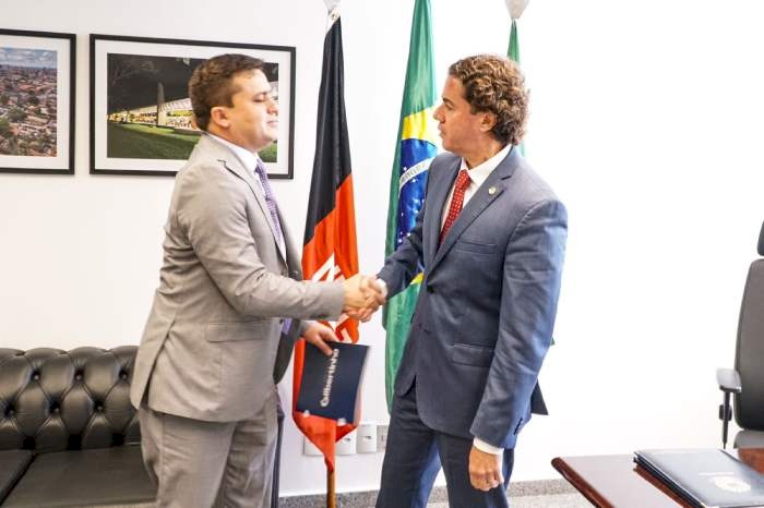 Apoio à reeleição de Veneziano para o Senado
