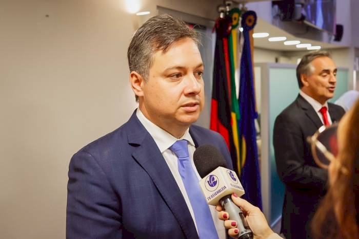Júnior Araújo, deputado estadual