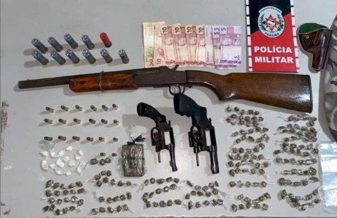 Polícia prende três pessoas, apreende três armas de fogo e drogas, na Paraíba 