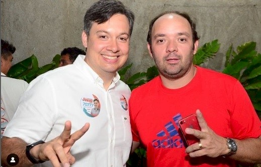 Deputado Júnior Araújo ao lado de Júnior de Dodora