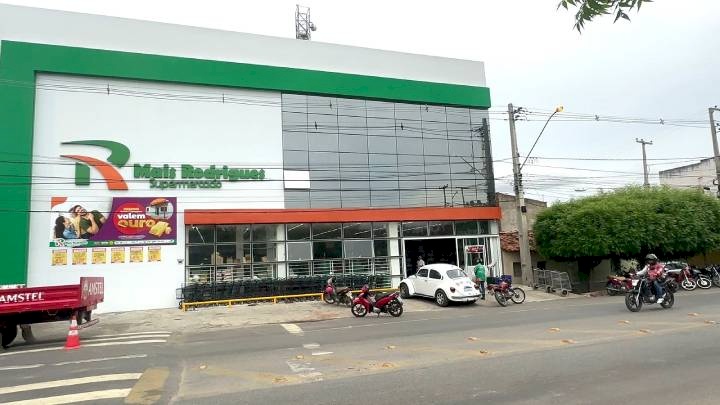 Mais Rodrigues Supermercado na Cidade de Sousa