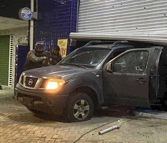 Durante a madrugada, quatro integrantes da “gangue da marcha à ré” foram presos em flagrante